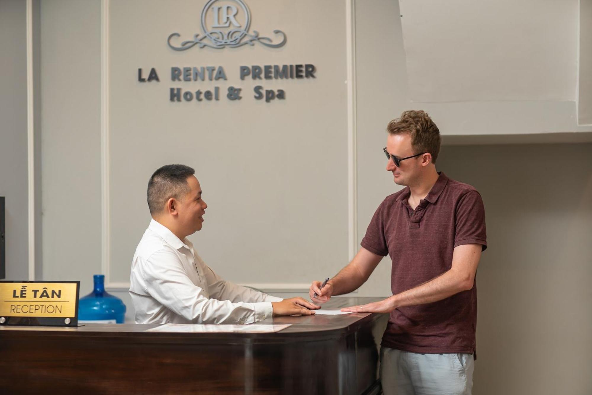 La Renta Premier Hotel & Spa ハノイ市 エクステリア 写真