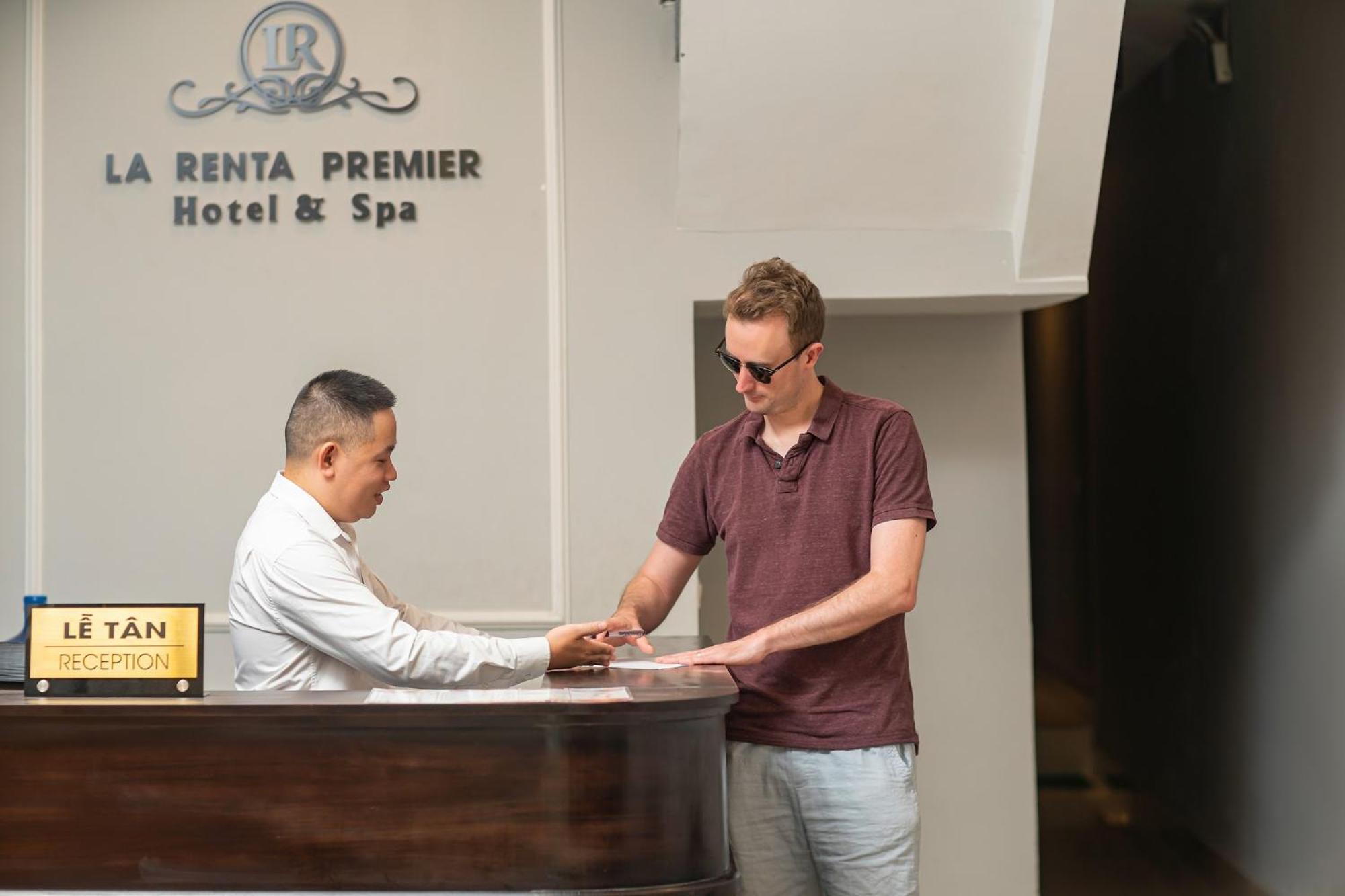 La Renta Premier Hotel & Spa ハノイ市 エクステリア 写真
